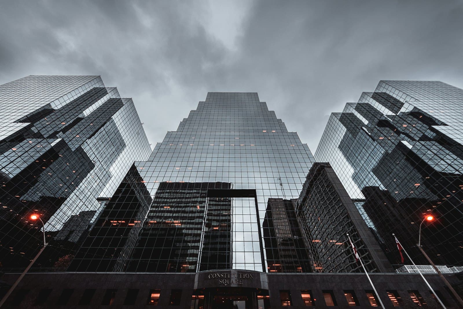 Glass towers rising — the Gulf's committed ambition